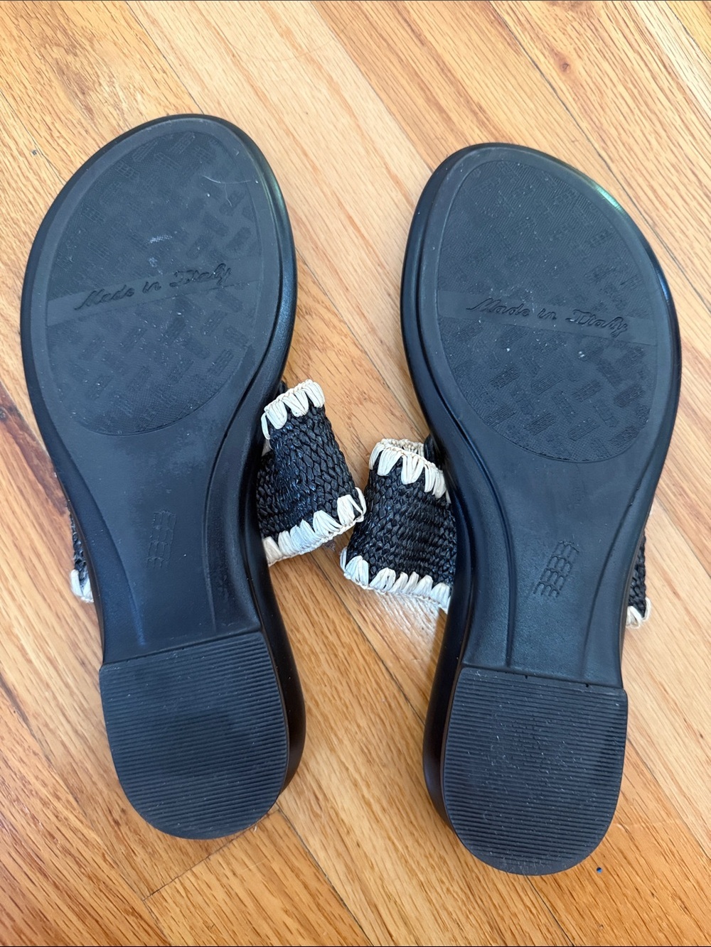 Italian Shoemakers Black and Cream Woven Thong Sandals - Picture 3 of 3